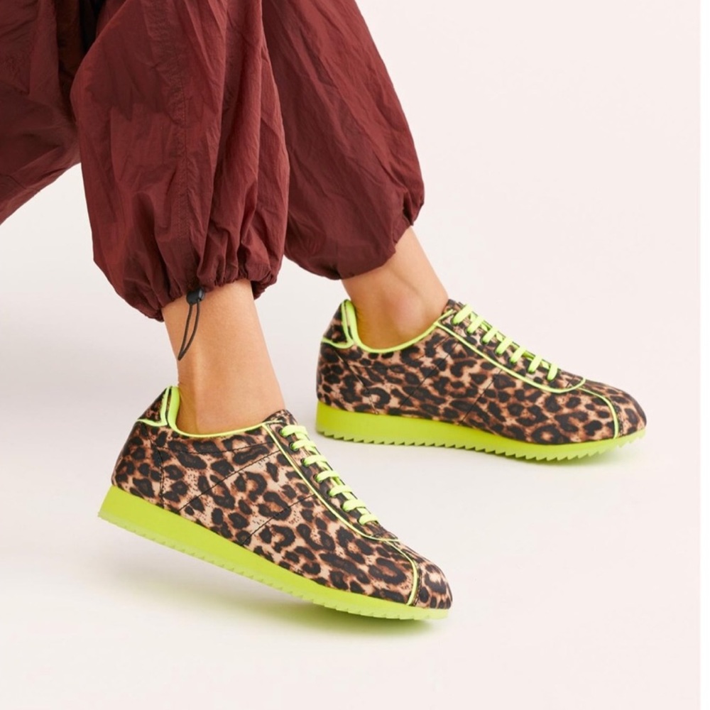 NEW Jeffrey Campbell Cheetah Sprinter-B Rally Shoes, size 6.5 Women